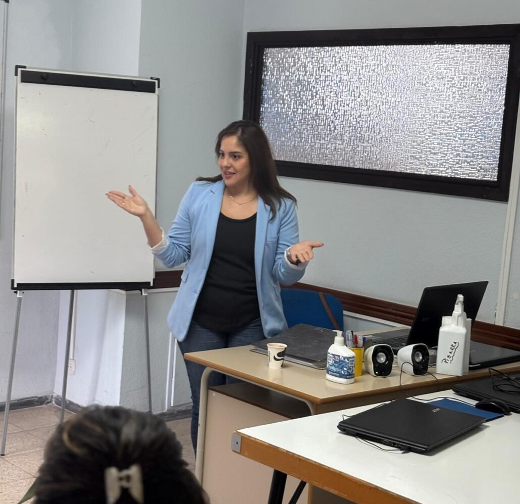 Curso de Manicura Rusa Básico en tenerife